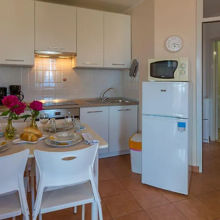 Romantisches Nur 500 Meter Zum Sandstrand Mit Meerblick, Klima, Wifi Appartement *